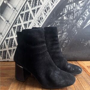 Elegant Black Suede Ankle Boots